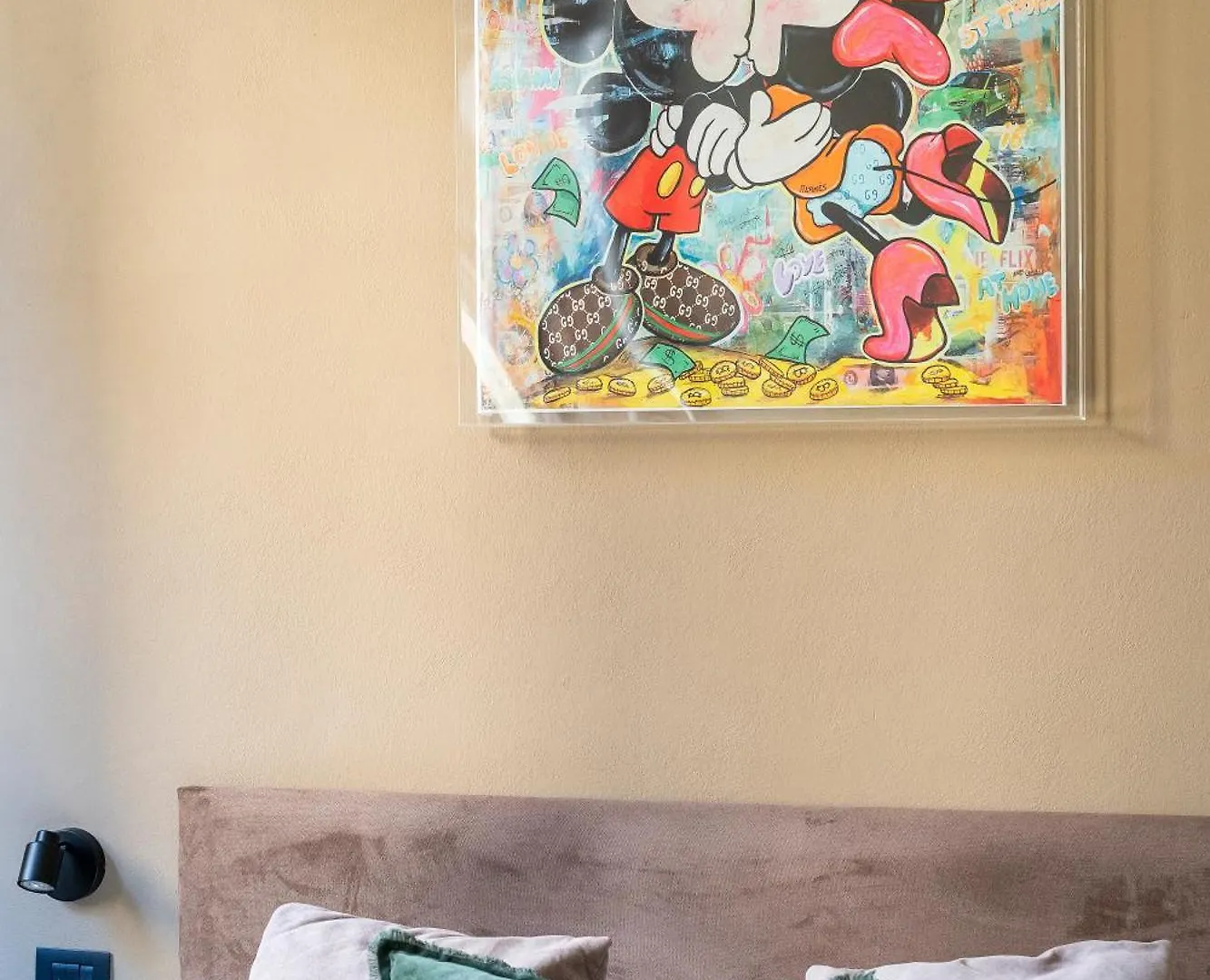 Oltrarno Deluxe, Florence Apartment