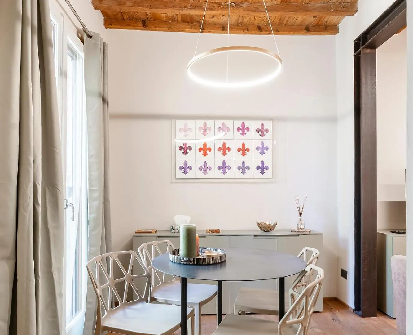 Oltrarno Deluxe, Florence