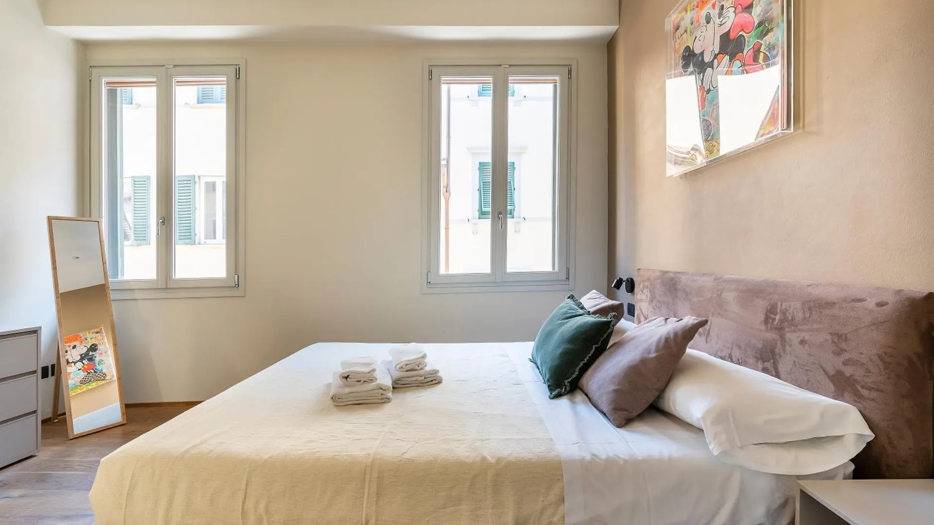 Oltrarno Deluxe, Florence Apartment